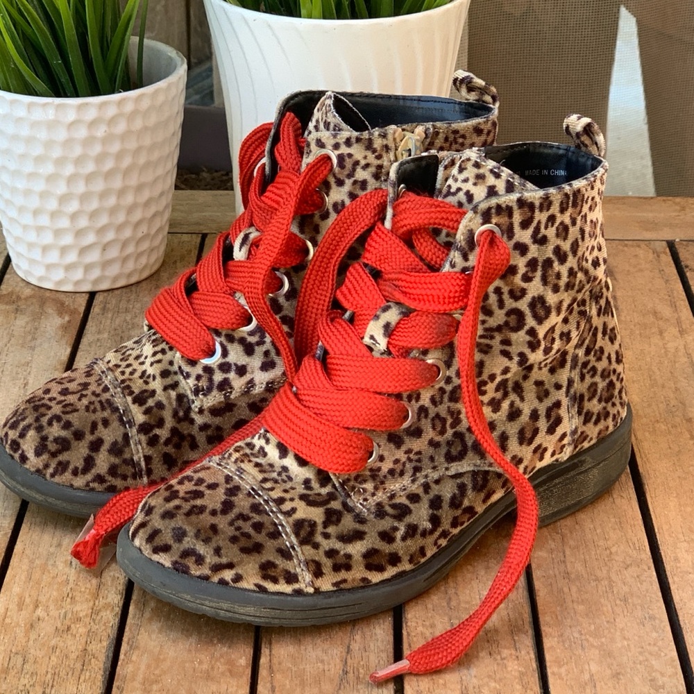 Velvet Leopard print combat boots - 13